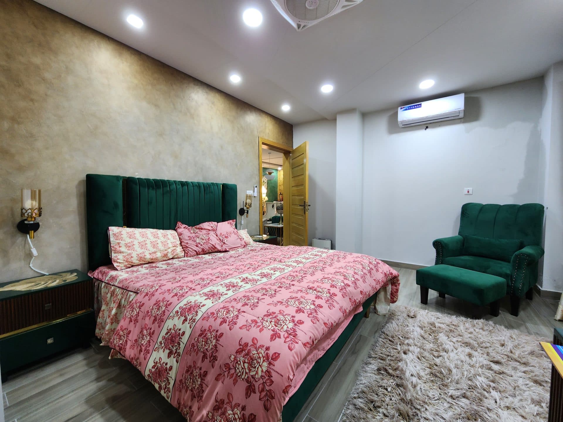 Room 3 of The Prestige Suite — apartment to rent at The Crib, Murree